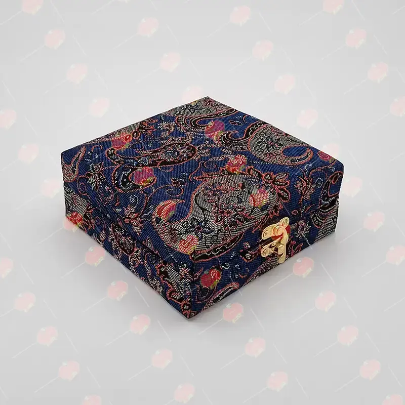 بسته بندی جعبه هدیه زعفران کد04